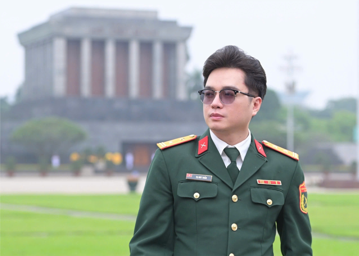 Tạ Duy Tuấn - Hạnh phúc là nhạc sĩ khoác áo lính